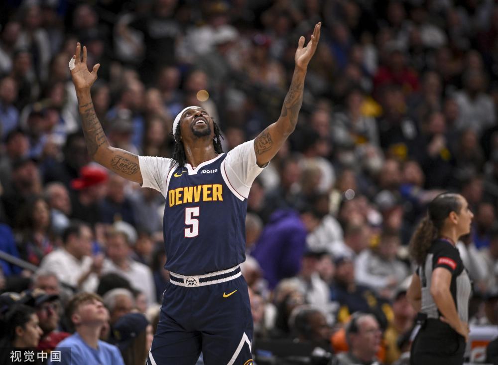 他在前三圈 他在前三圈