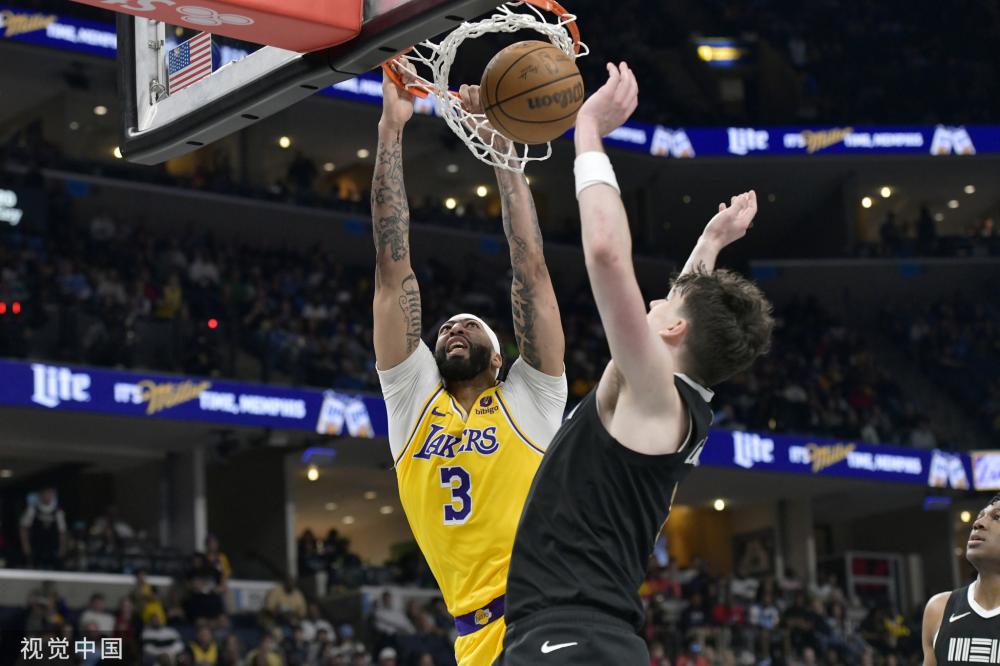 在这个足球 在这个足球